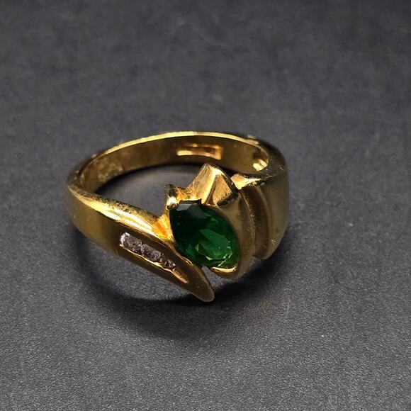 DAC Green CZ Ring Gold Plated Ring Rhinestone Cubic Zirconia - Picture 3 of 10